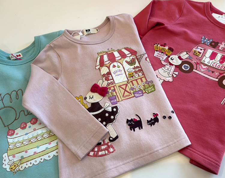 子ども服も幅広くご用意